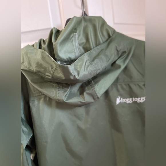 Frogg Toggs Mens Green Long Sleeve Zip Front Hooded Windbreaker Jacket Sz M/L - Picture 7 of 8